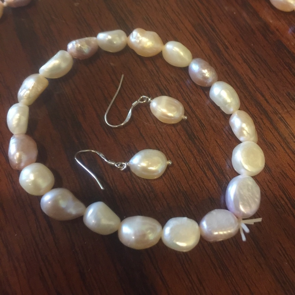 Complete New Beautiful Set Of Multi Color Pearls - image 2