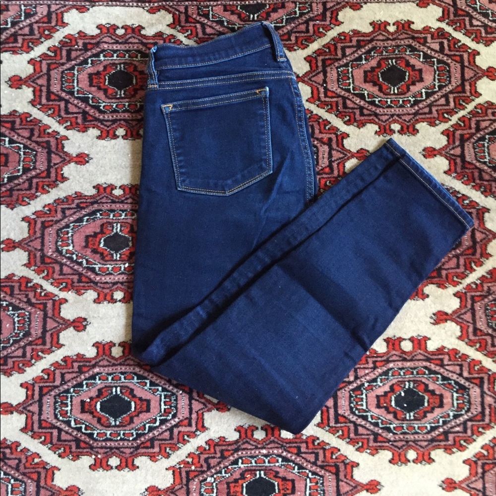 Skinny jeans perfect for petite figure