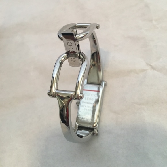 Gucci Bracelet Watch - Picture 5 of 5