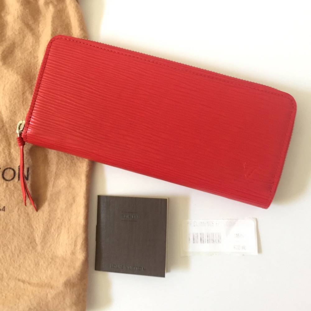 🎄SALE Auth LV Epi Clemence Wallet Coquelicot Red
