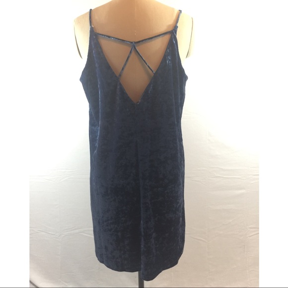 BLUE CRUSHED VELVET DRESS - Picture 5 of 5