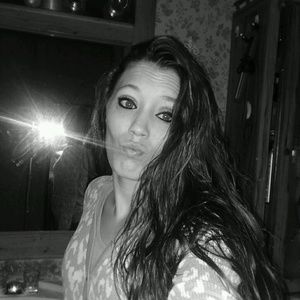 Meet your Posher, Lacey