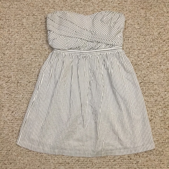 Aryn K Dresses & Skirts - Aryn K. crinkle pinstripe faux wrap strapless