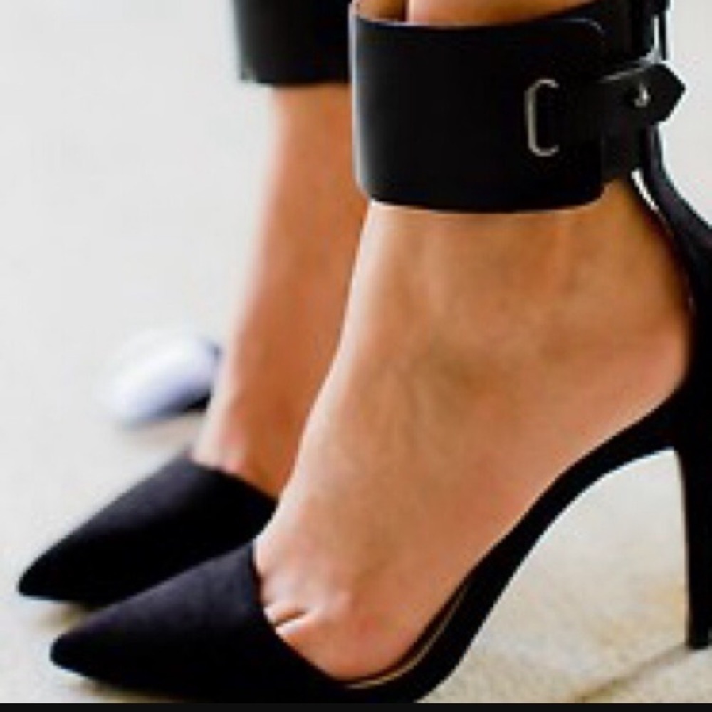 Zara ankle strap heels size 7 1/2
