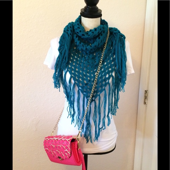 🍁Fall Trendy Blue Triangle Crochet Scarf Handmade - Picture 2 of 6