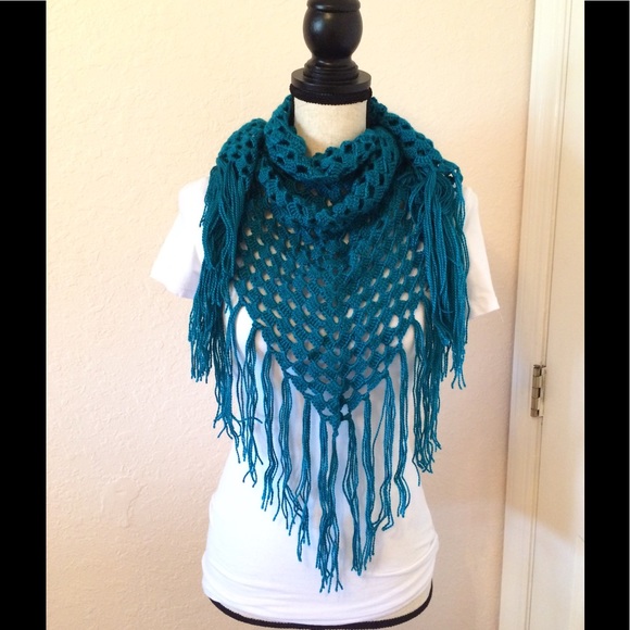 🍁Fall Trendy Blue Triangle Crochet Scarf Handmade - Picture 5 of 6