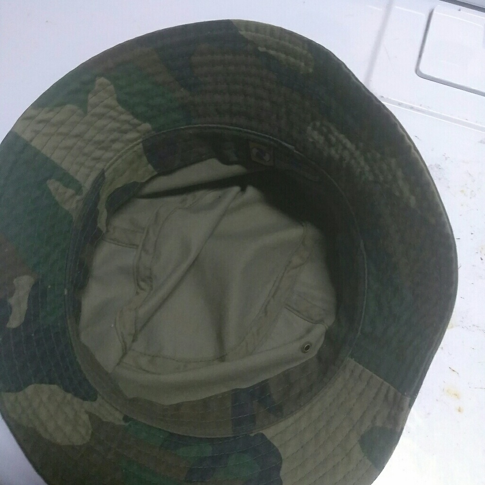 Camo bucket hat