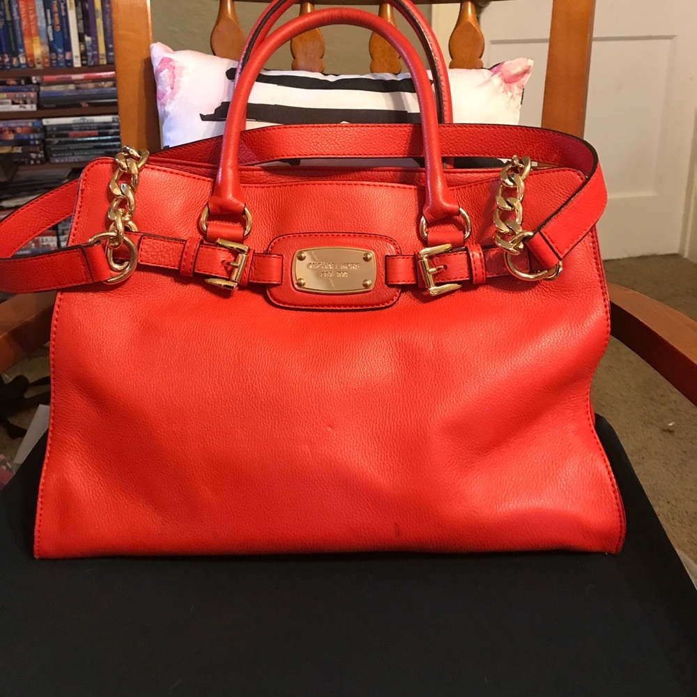 Micheal Kors soft leather hand bag