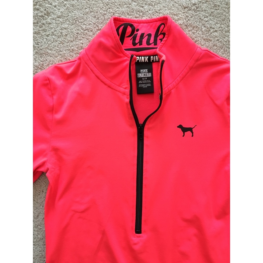 SOLD• VS Neon Half Zip
