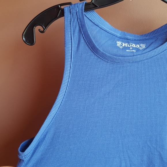 Blue tank top - Picture 2 of 4