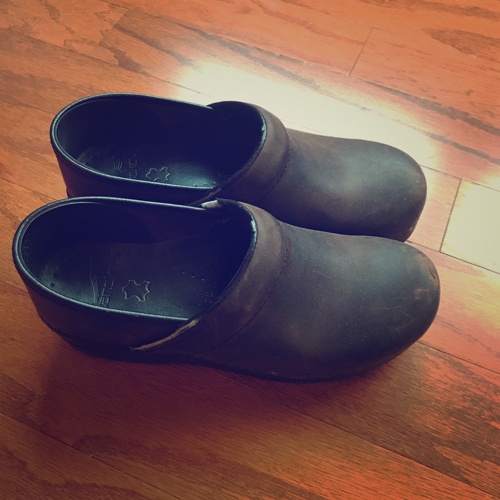 Brown Danskos