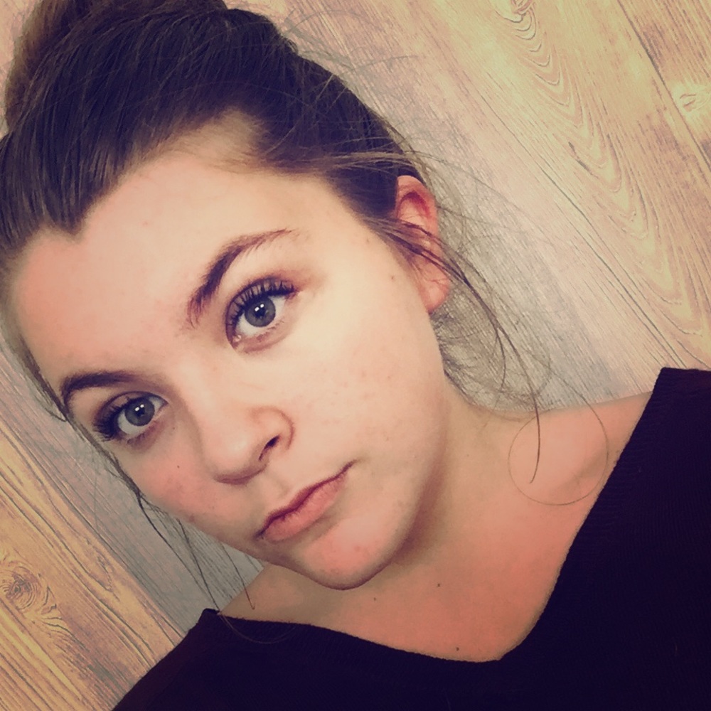 Meet your Posher, Madelyn