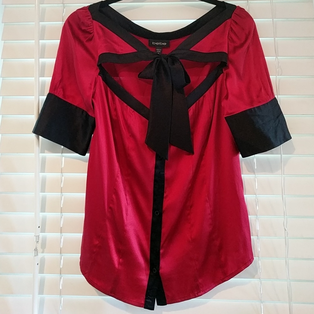 Bebe silk top