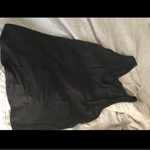 Lululemon top ties in the back