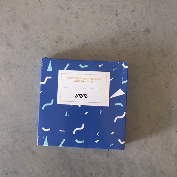 NEW Heart Shaped Jewelry Holder - Picture 3 of 4