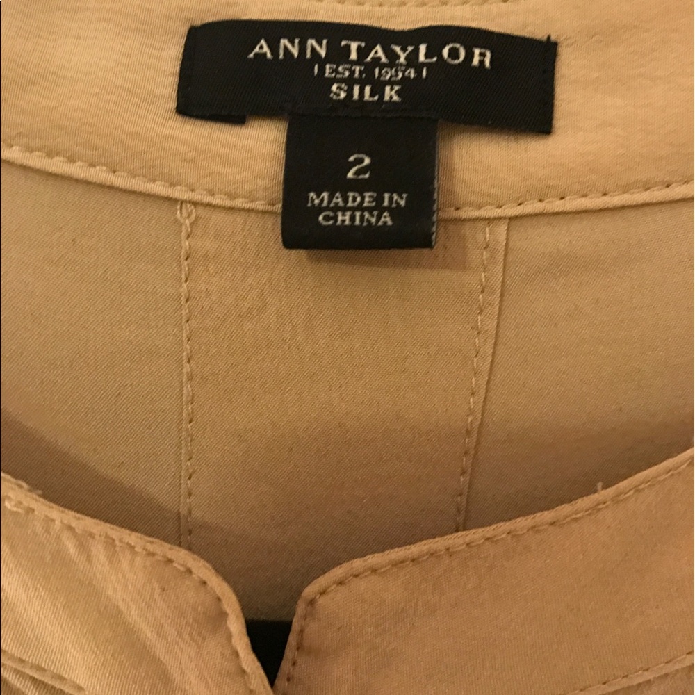 Ann Taylor 100% Silk Blouse Size 2 - Picture 3 of 4
