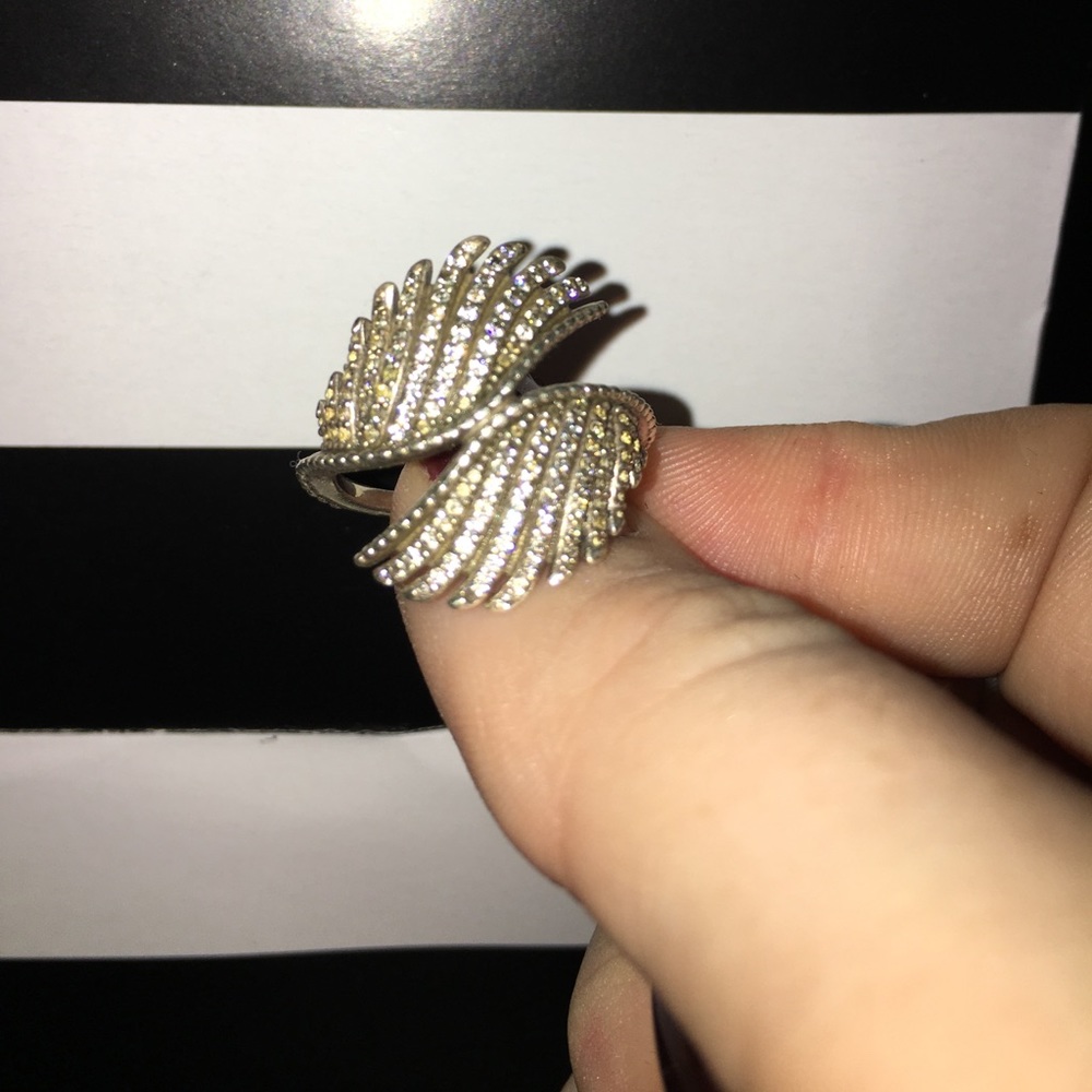 Pandora Majestic Feather ring