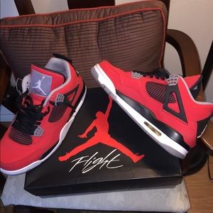 Air Jordan "Toro" Retro 4 Size 9