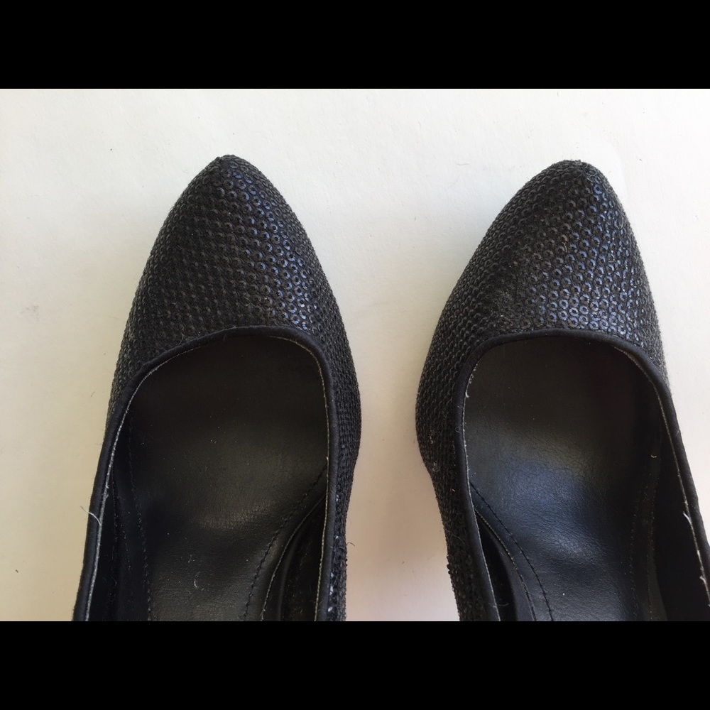 Press black pumps - Picture 4 of 5