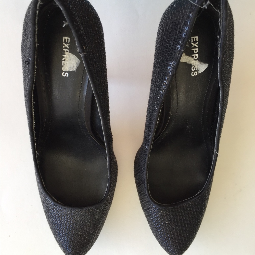 Press black pumps - Picture 5 of 5