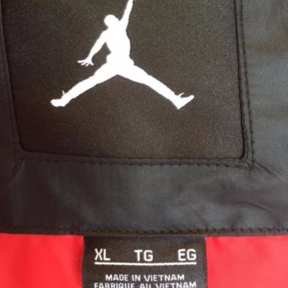 Nike Sportswear Primaloft 550 Fill Down Vest - Picture 7 of 8