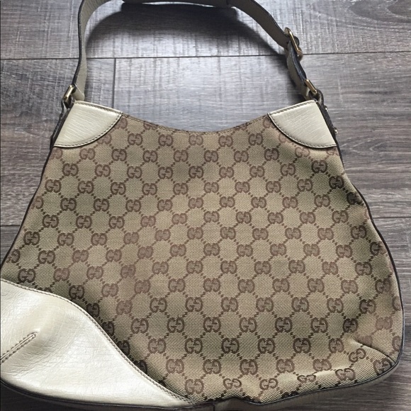 Gucci Beige GG Canvas Hasler Horsebit Hobo Bag - Picture 4 of 8