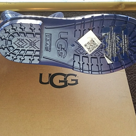 Ugg Rain Boots - Picture 2 of 2