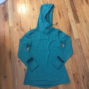 Nike pro dri-fit long sleeve shirt with hood