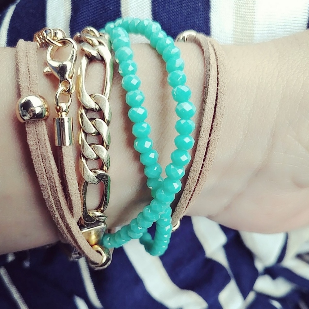 Bohemian gold jewelry statement bracelet - Picture 2 of 2