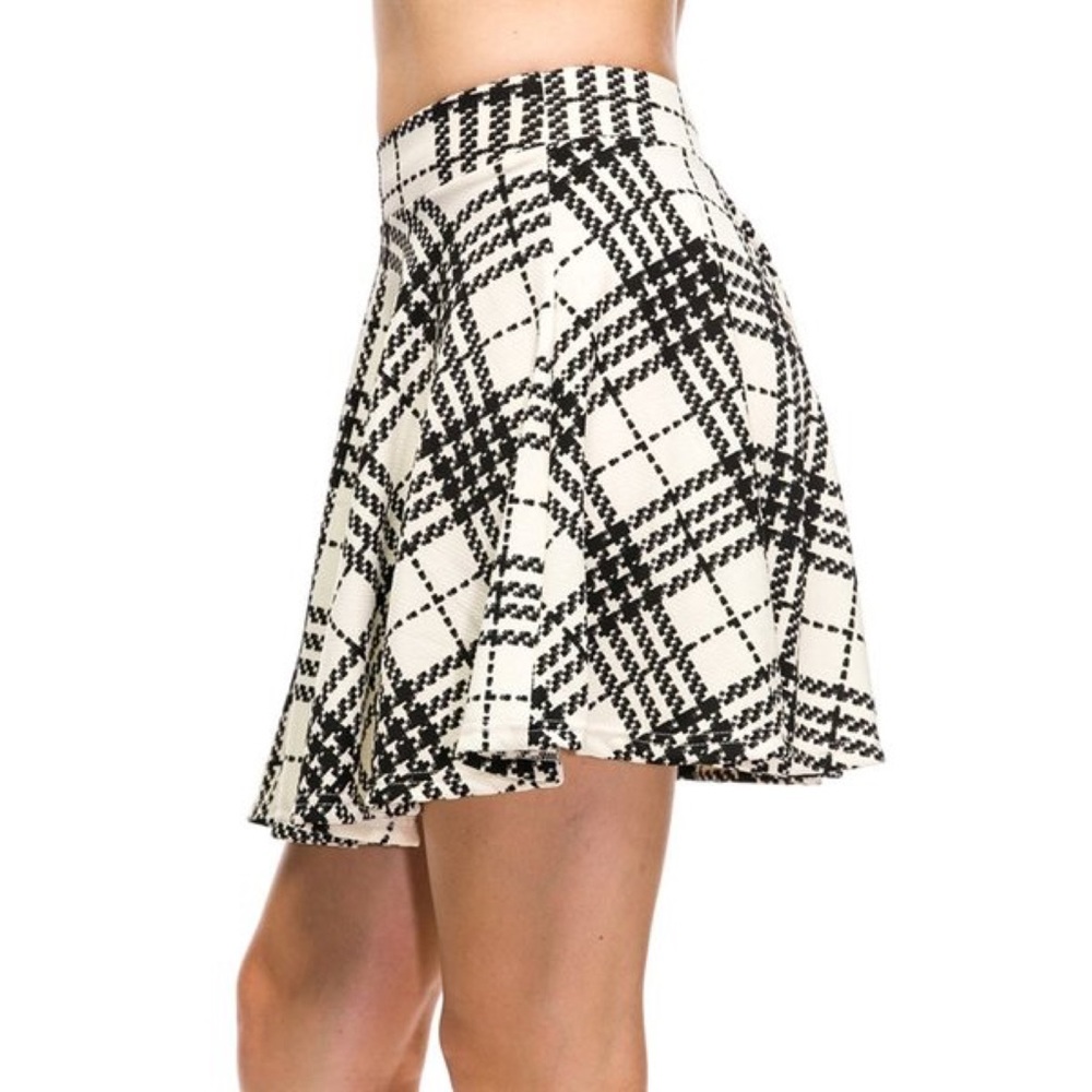 ‼️Last One-Size Small‼️ Malorie Skater Skirt Plaid - Picture 4 of 6