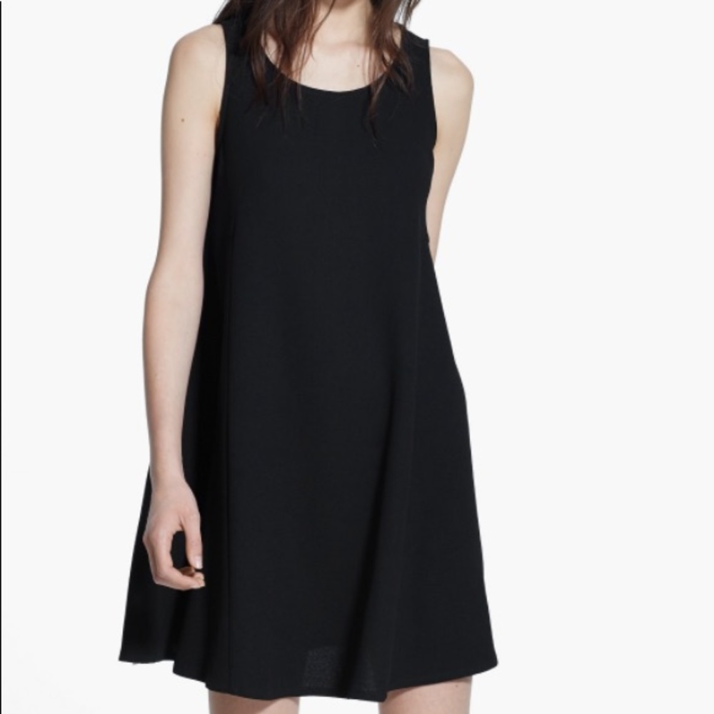 Beautiful MANGO flowy dress. NWT