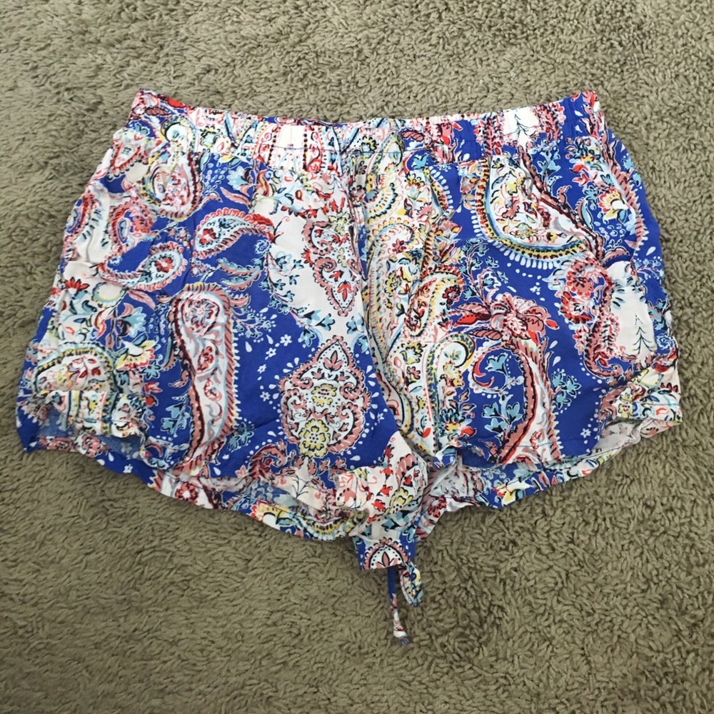 Patterned shorts