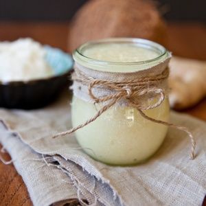 Homemade Coconut Lemon Face Scrub