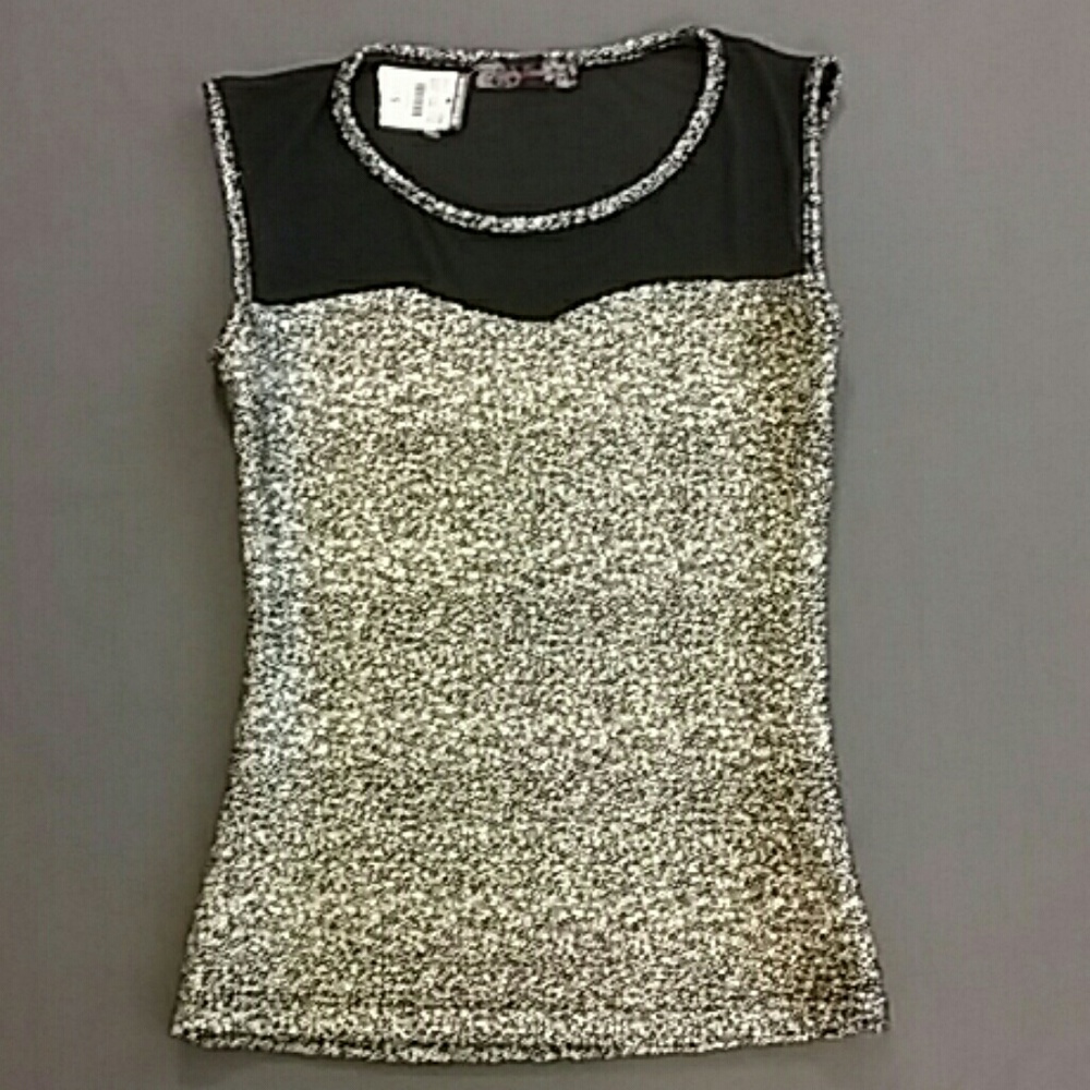 NWT Body Central Black and Silver Top