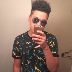 Meet your Posher, Zach