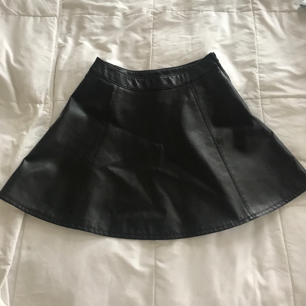 H&M black leather skirt