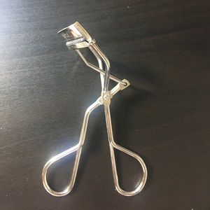 shu uemura eyelash curler