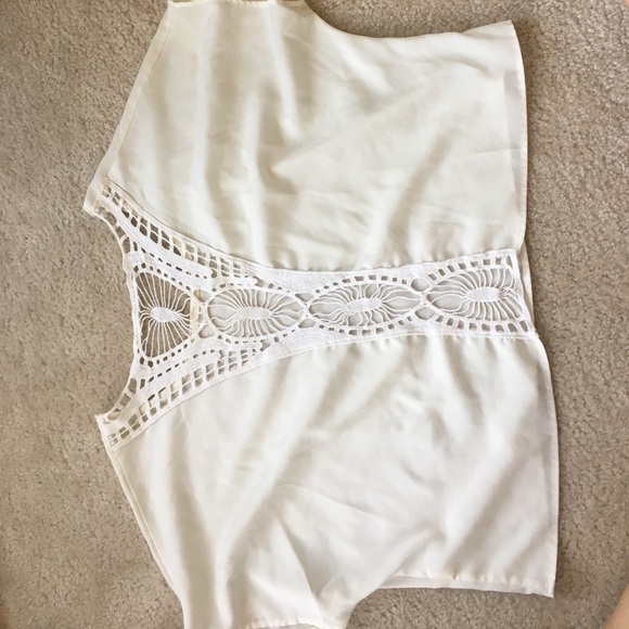 Crop top - Picture 2 of 2