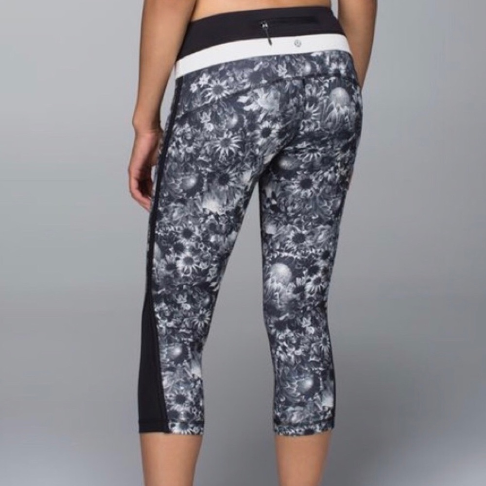 Lululemon Up the Pace crops