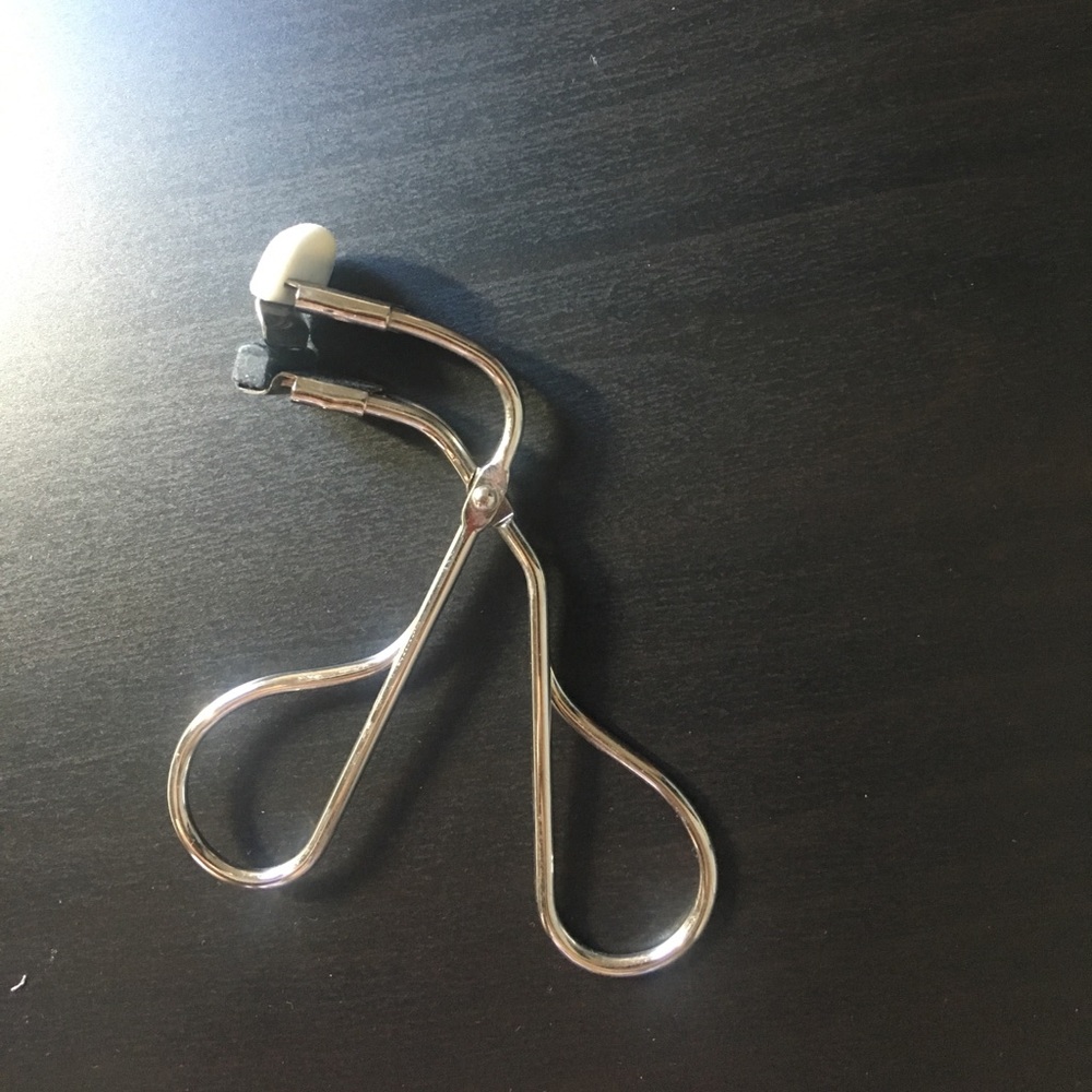 shu uemura eyelash curler