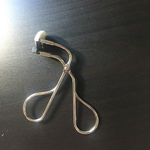 shu uemura eyelash curler