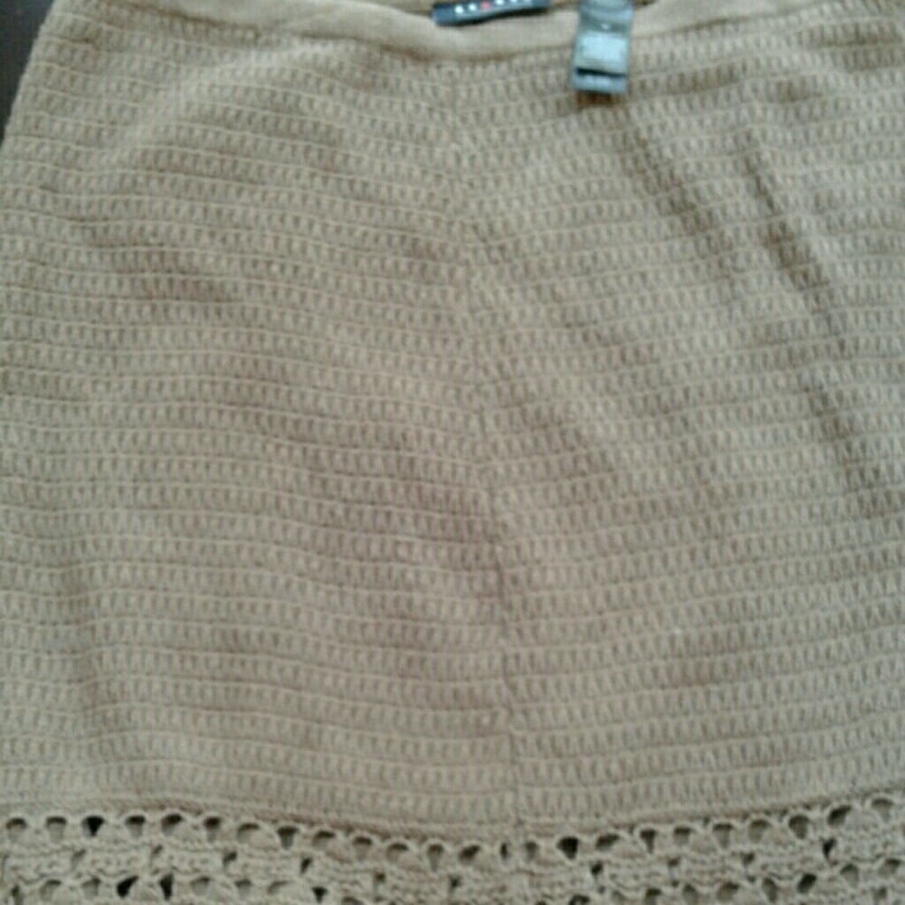 Knit Skirt -- crocheted bottom