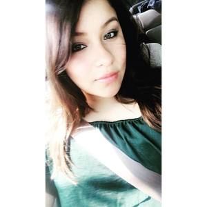 Meet your Posher, Aracely