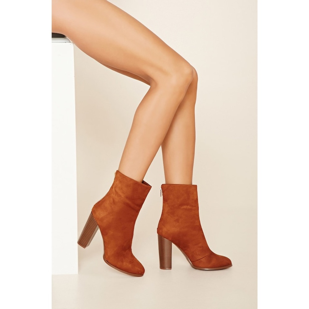 FOREVER 21 Faux Suede Booties