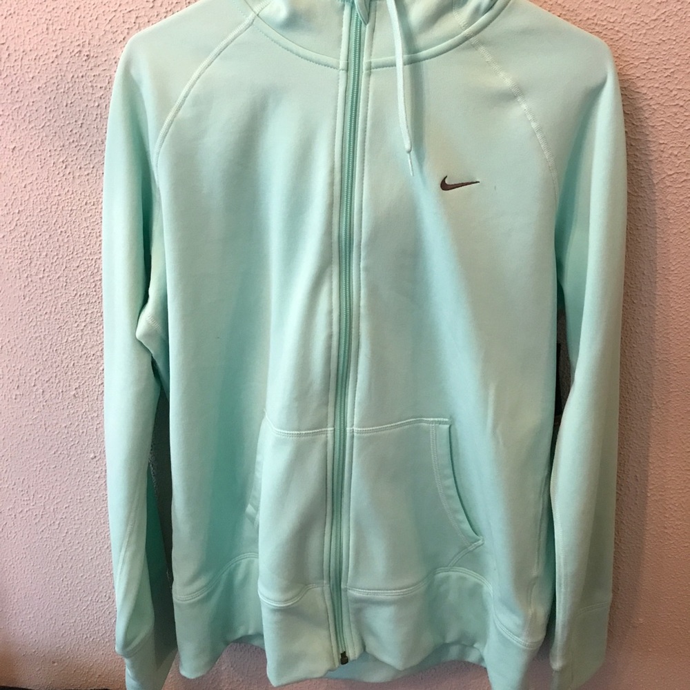 Nike women's therma-fit training Jacket - Size L