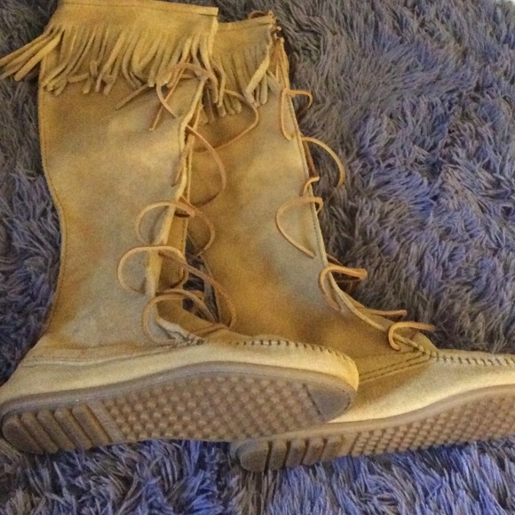 Minnetonka  knee high boots - Picture 4 of 7