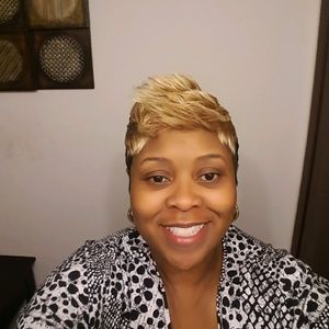 Meet your Posher, Rhonda