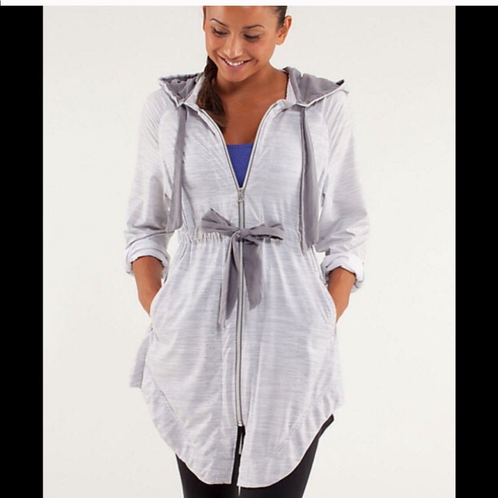 SOLD!!! mint condition vitality jacket lululemon