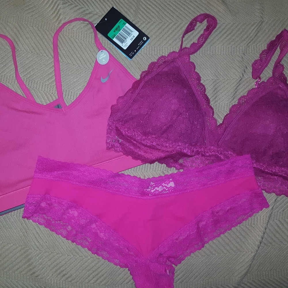 NWT Bundle of 2 Bras and 1 Panty