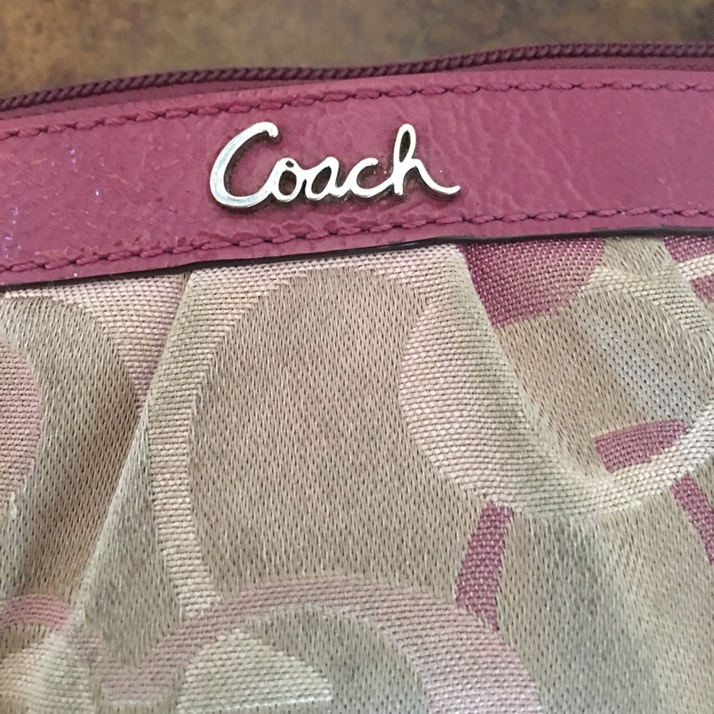 Coach Pouch